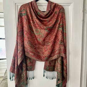 Pashmina paisley scarf